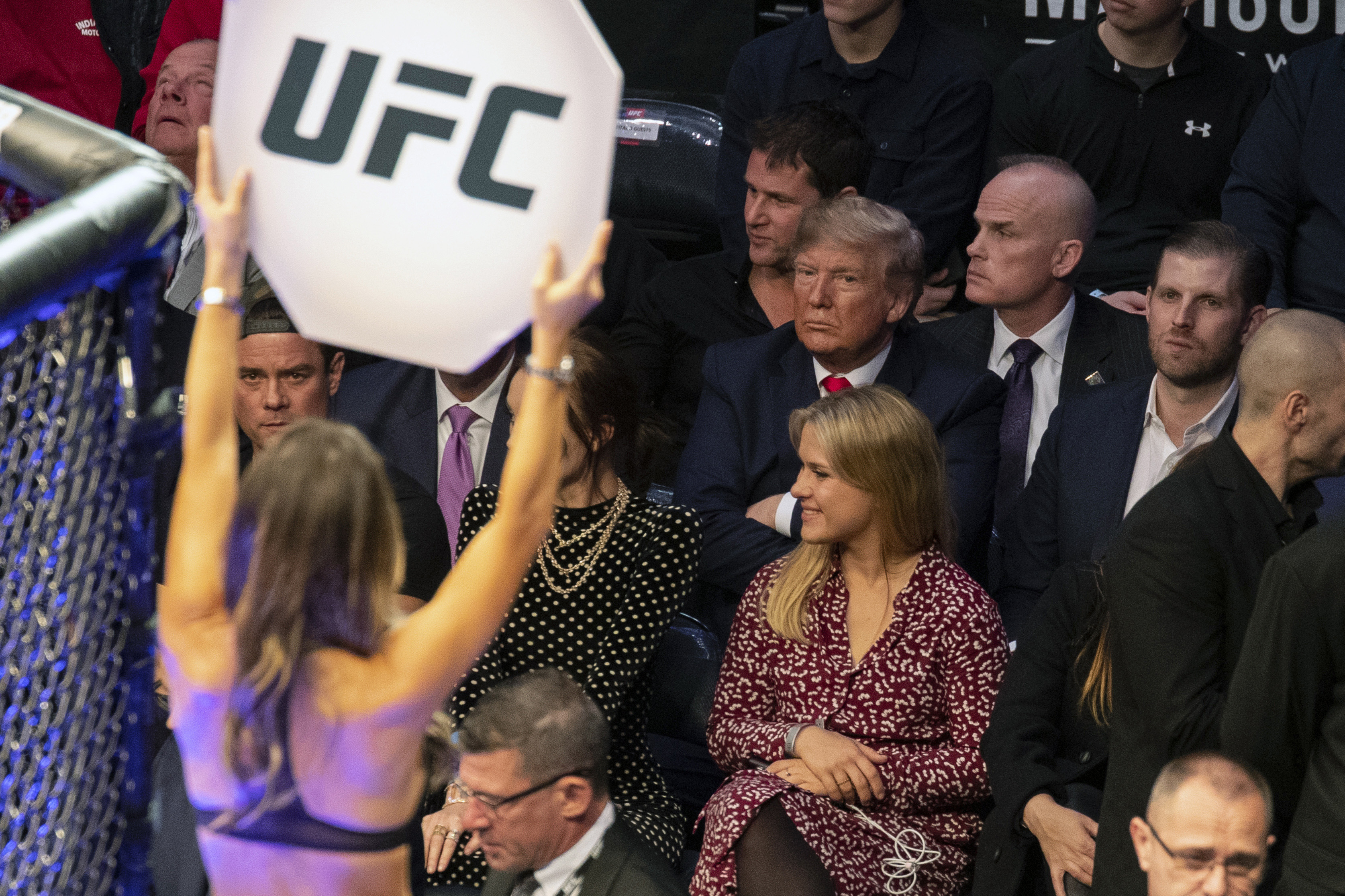 ufc为中国而战,ufc为轻重量级尊严而战