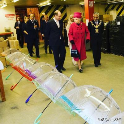 伊丽莎白女王教程,伊丽莎白二世女王年轻穿衣风格