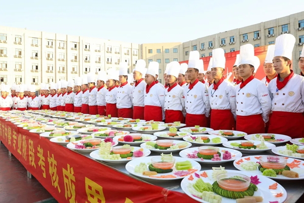 江苏初中毕业上职校选什么专业,初中毕业去职高学什么技术比较好