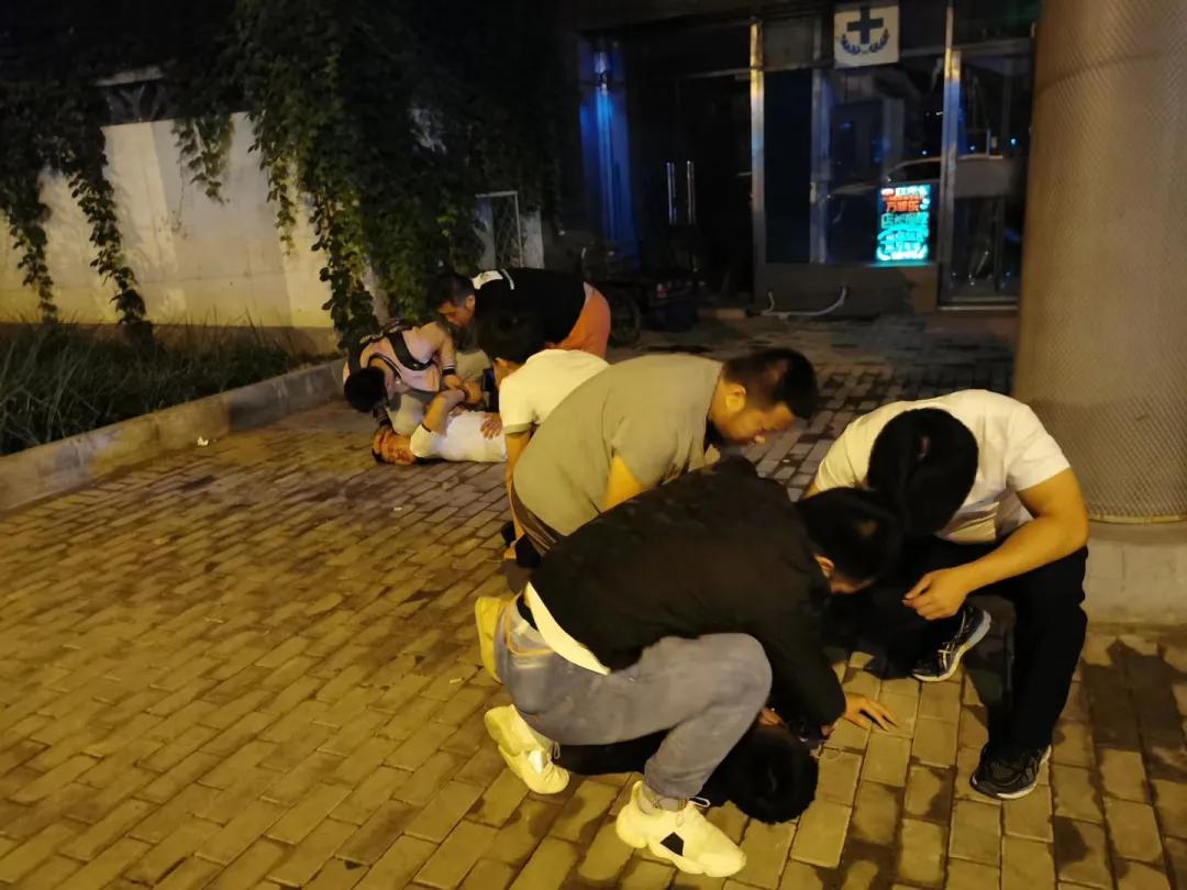 神探亨特坏骑警,榜样的力量缉毒警察