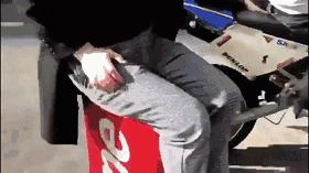 你以为你有双鞋就是潮男吗,你以为一身名牌衣服就是有钱人吗