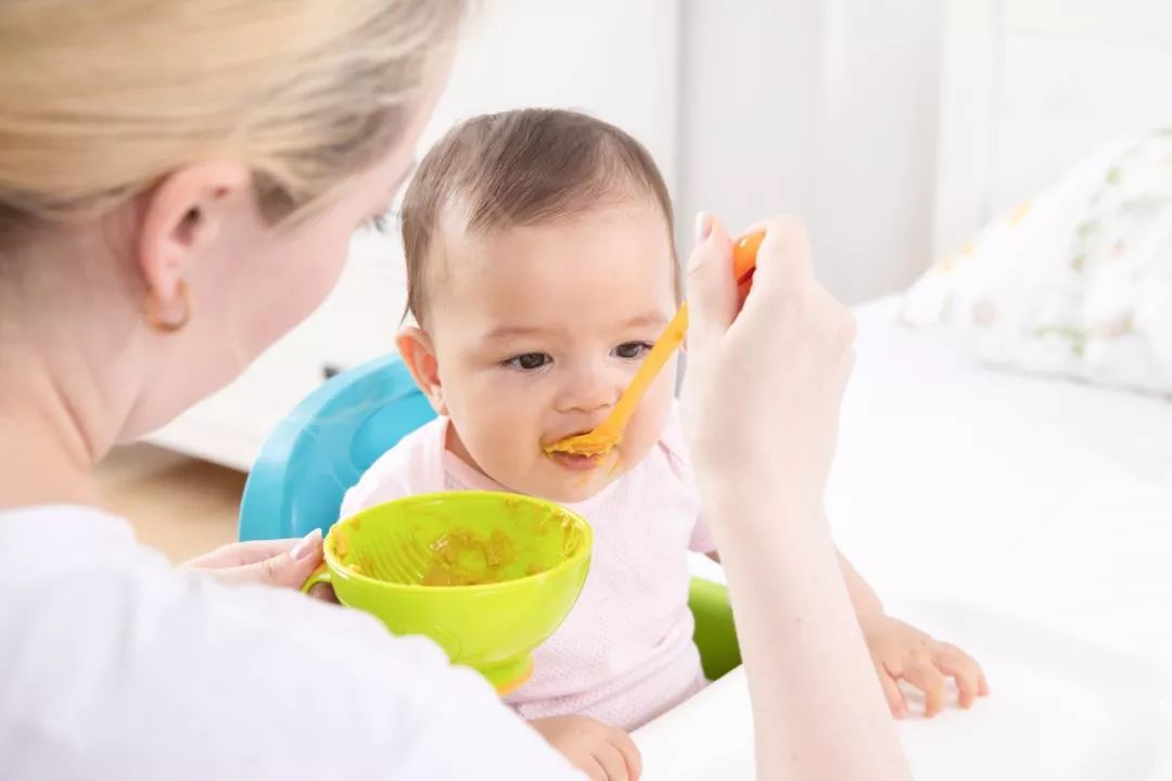 幼儿能喝全脂奶粉吗,儿童可以喝幼儿配方奶粉吗