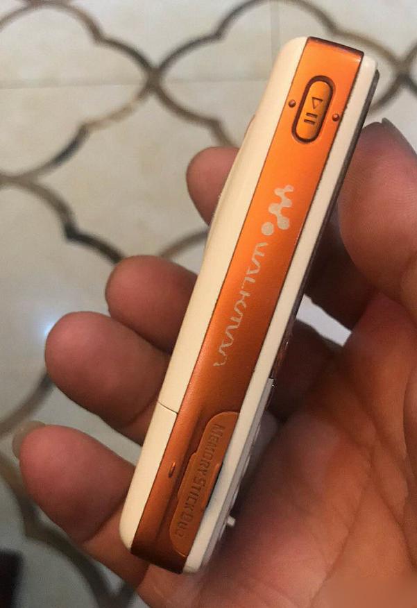 怀旧*党**新收获！闲鱼50元入手索爱W800，中年人的第一台Walkman