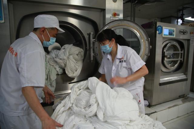 新冠病房床单怎么消毒,新冠衣服消毒用什么消毒