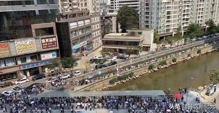 文和友排队4000桌,文和友3万排队