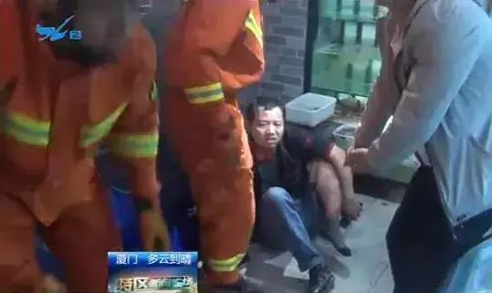 发现父母一方和别人搞暧昧怎么办,发现父母搞暧昧怎么办