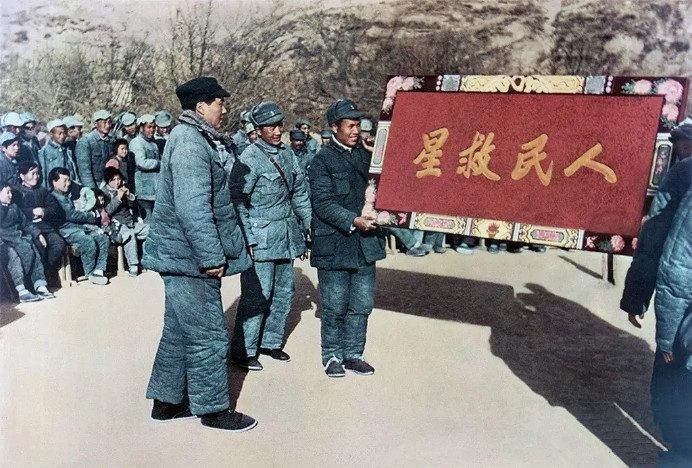 毛主席病逝前吃了7两燕窝，管家吴连登谈到他家仓库：就让人直哭
