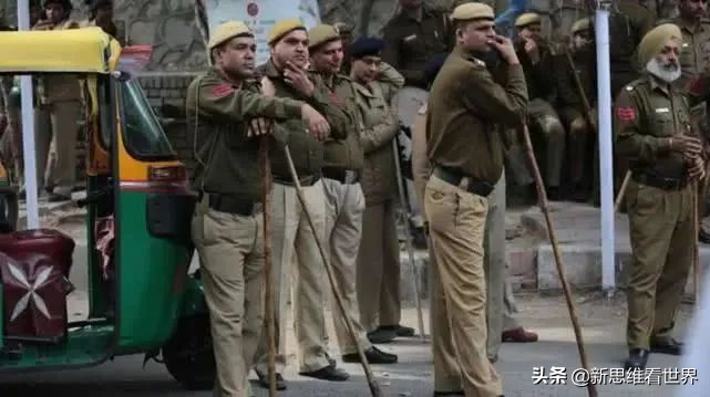各国奇葩警用装备,世界各国警察装备