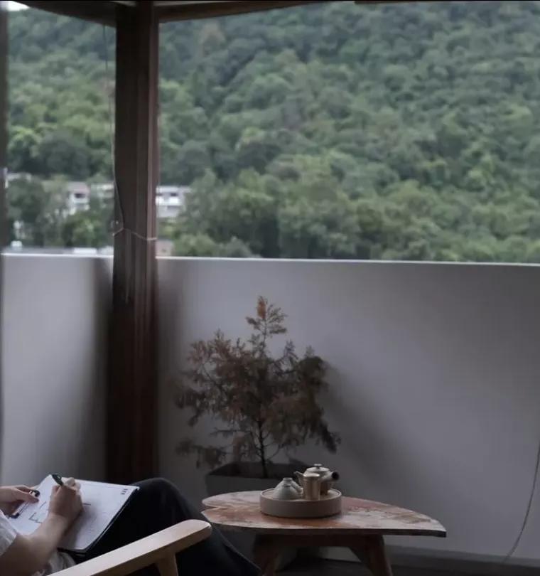 遇间播报|秋风拂杭州，阵阵桂香，满觉陇寻闲适，竟在山舍