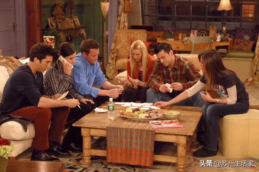 《老友记》开播27年，最难忘的还是剧中的家