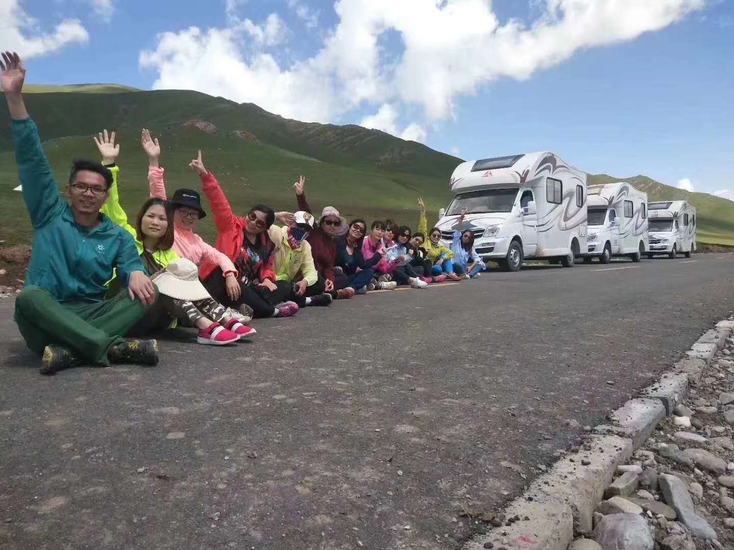 车子性价比不高、营地设施简陋……还有哪些短板拖了房车游的后腿？