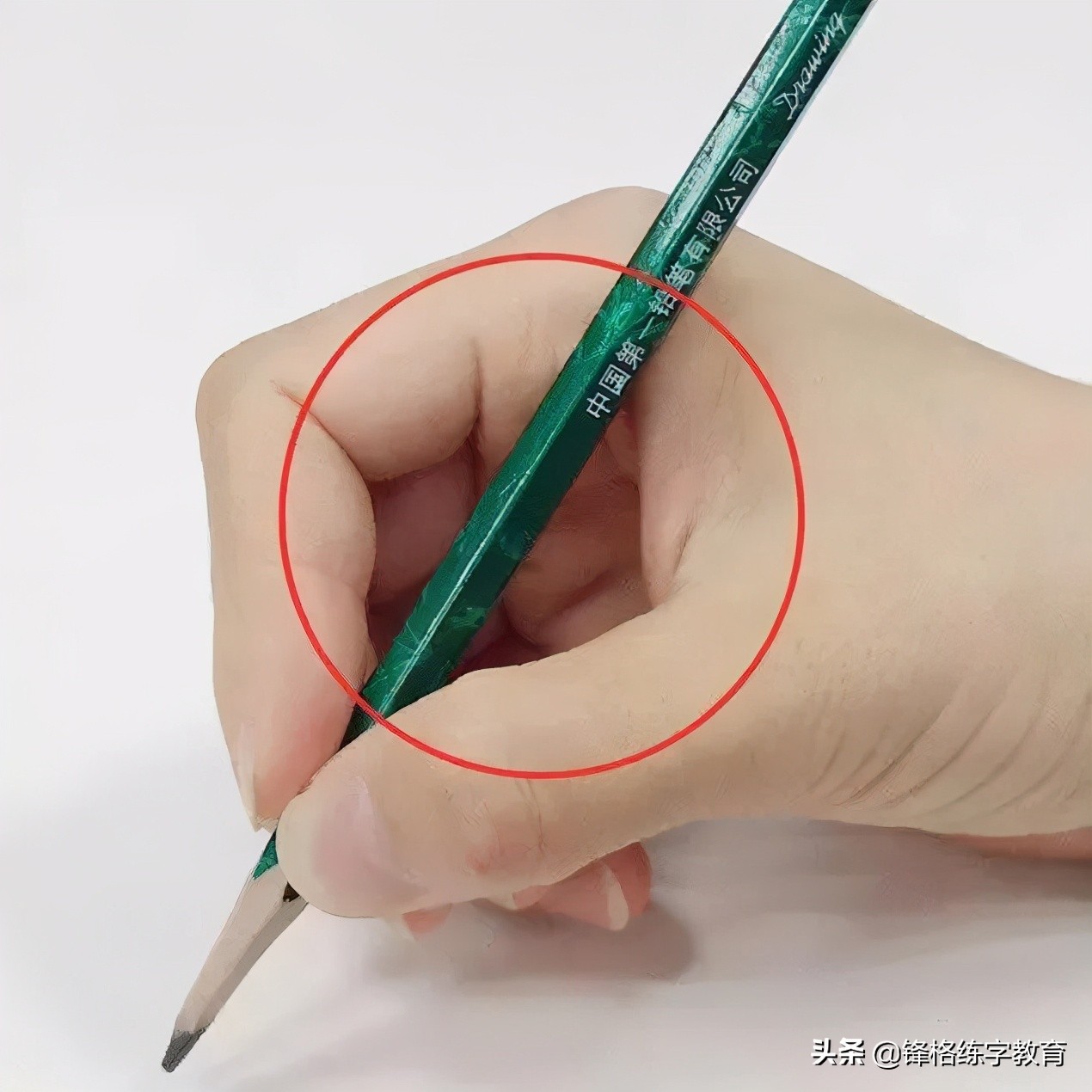 怎么教孩子纠正握笔姿势,如何纠正孩子错误的握笔姿势