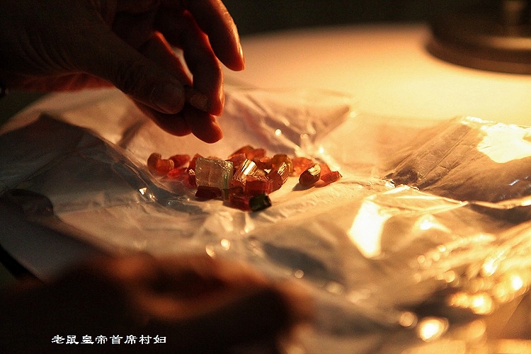 阿富汗玉和黄玉哪个值钱,阿富汗铜价与中国铜价对比