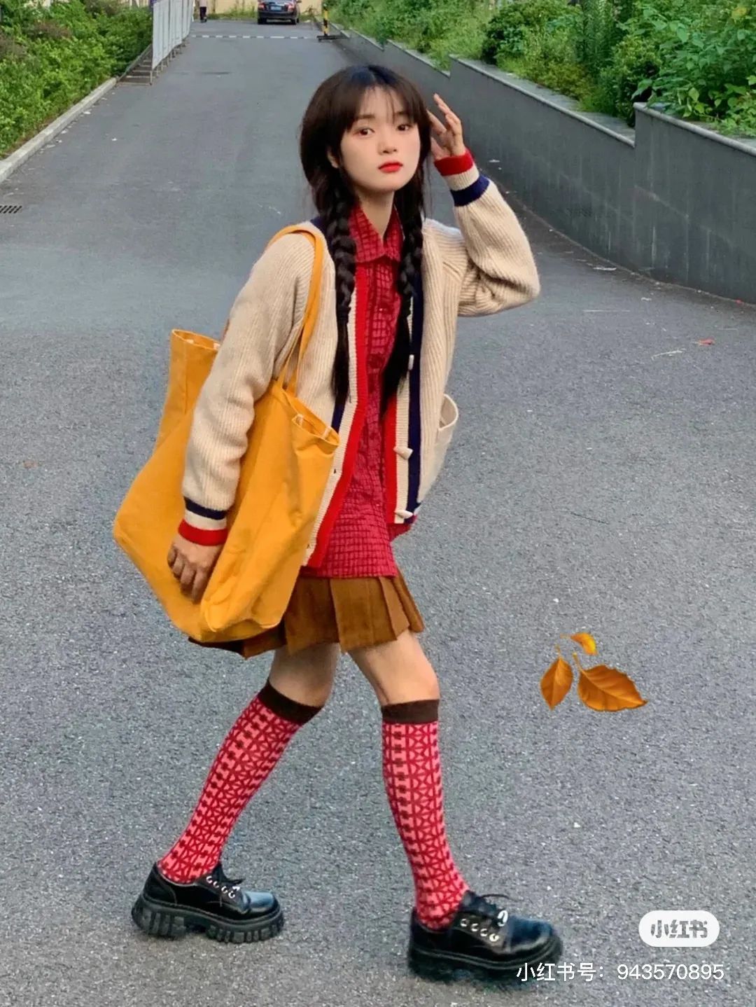 运动鞋袜子夏季,今年最流行的鞋子搭袜子