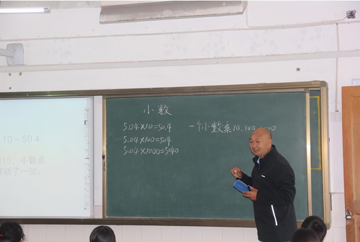 ​县教师发展中心视导检查曹庙小学教育教学工作