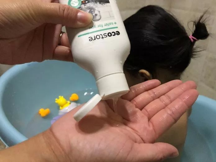 一个人也能给宝宝洗澡的神器,宝宝洗澡神器免弯腰