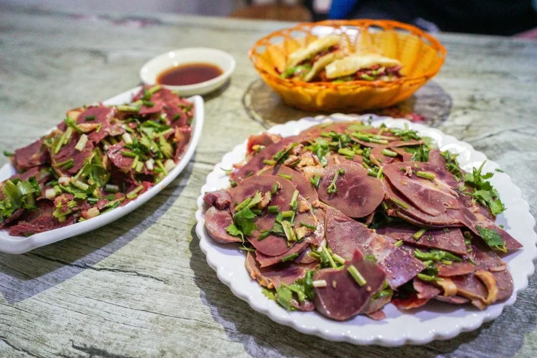 六渡桥深处的驴肉火烧馆，冬天暖胃养膘