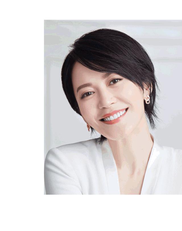 47、44、39；她们是同龄人中的叛徒