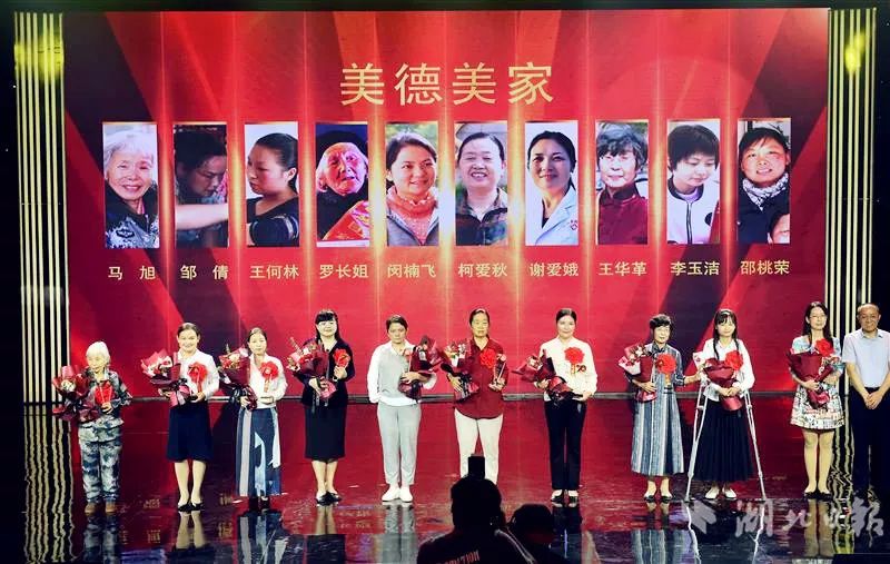 最美的芳华照片,最美芳华70年70人
