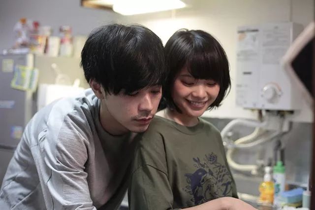 “除夕夜前，她生下一名死婴”：如果人生太难，就去妇产科看看