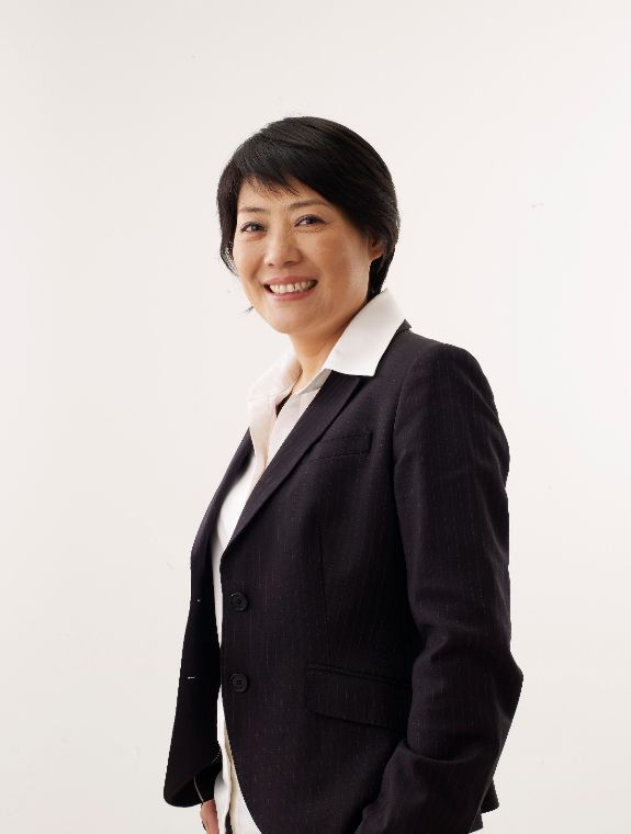 那个为「性侵14岁女孩案」免费打官司的女律师，到底有多强