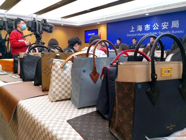 山寨LV、假冒“轩尼诗”……警方一网打尽！