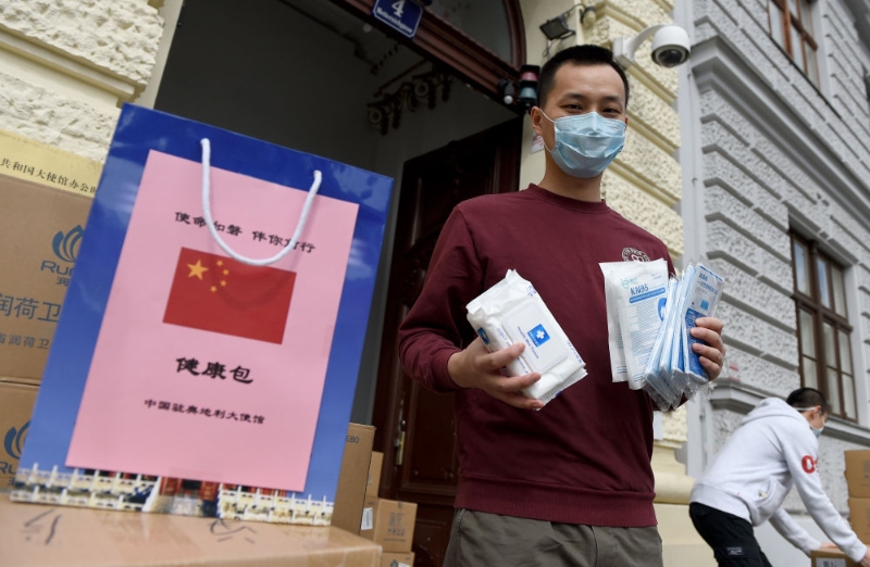 风雨无阻向前进抗疫之歌歌词,疫情防控阻击战取得重要成果