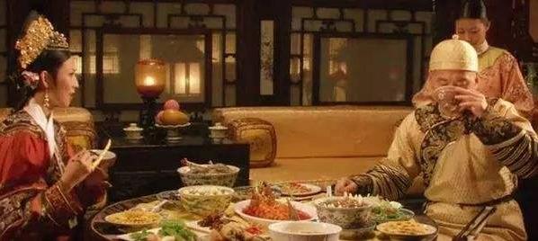 违背“真香”定律，原来御膳房的饭菜，皇帝自己都不愿意吃......
