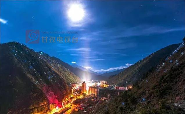 感恩奋进新甘孜九龙篇：宜居、宜业、宜游的高原碧水风情城