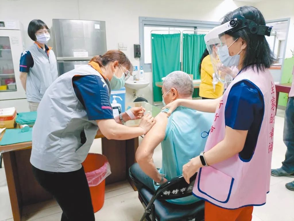 “美国爸爸”见死不救！台湾疫情告急，却等来一盆冷水