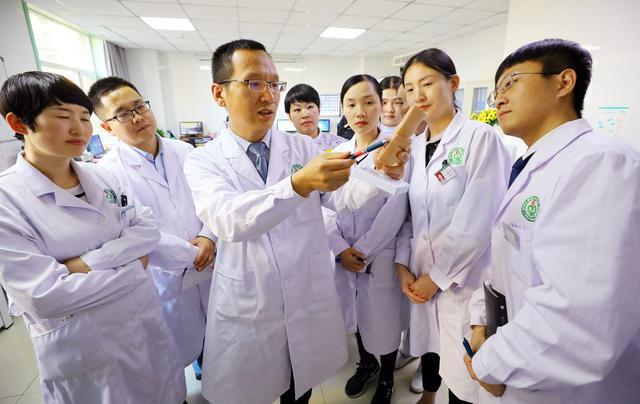 肛门坠胀有便意拉不出什么症状,肛门坠胀有便意拉不出来怎么治疗