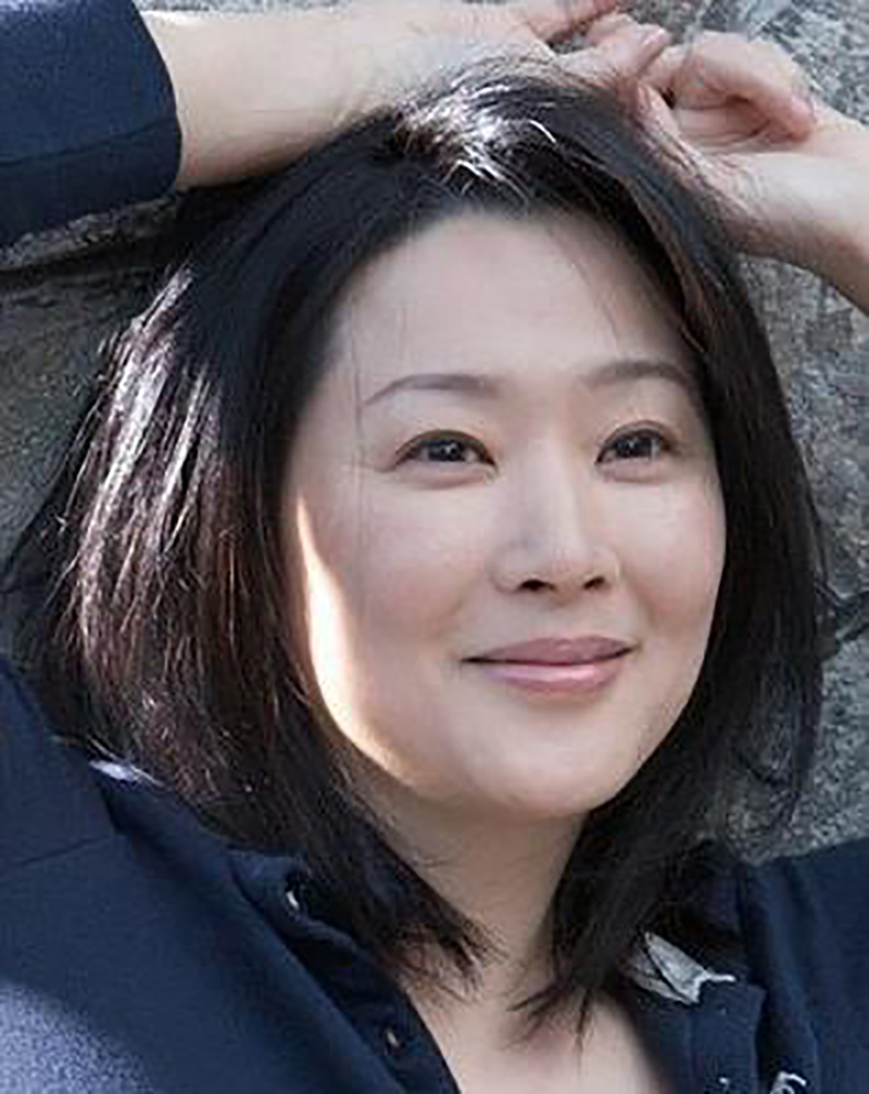 出生7天父母离婚，遭兄母凌虐嫌弃，演《绝代双骄》成最美慕容九