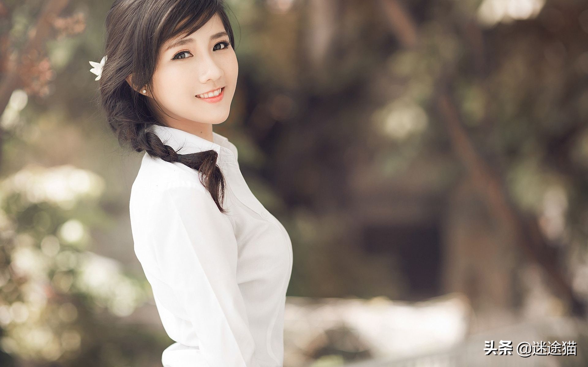 女生撒娇要亲亲抱抱举高高,女生要经常亲亲抱抱举高高