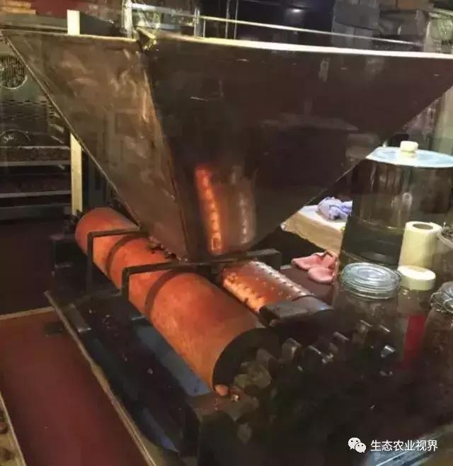 用一颗草莓吸引5百万游客，开5家主题乐园、4家超市、300个草莓屋