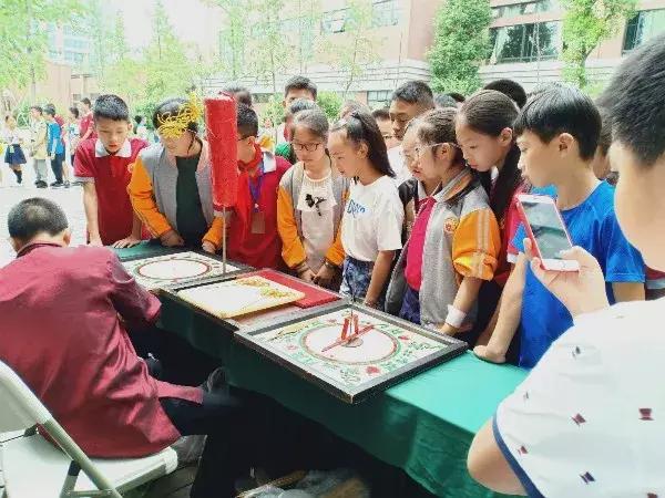 成都十八中学过六一儿童节,各学校精彩纷呈庆六一