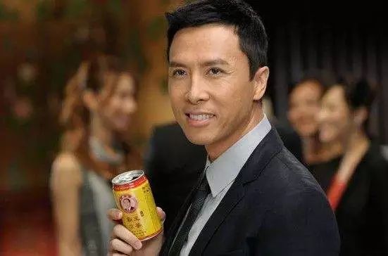 暴跌95%，6年亏15亿，夫妻内斗，一代霸王就此凉凉！
