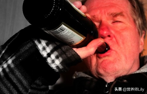 酒后脸色发紫怎么缓解,酒后脸色变紫