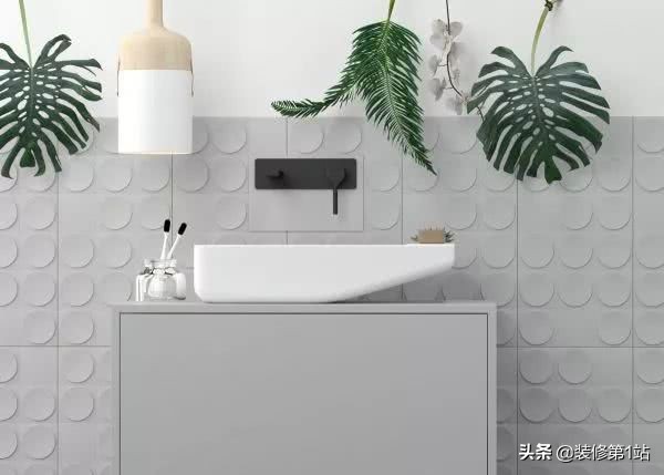 美妆第一步，卫生间装修选好镜前灯