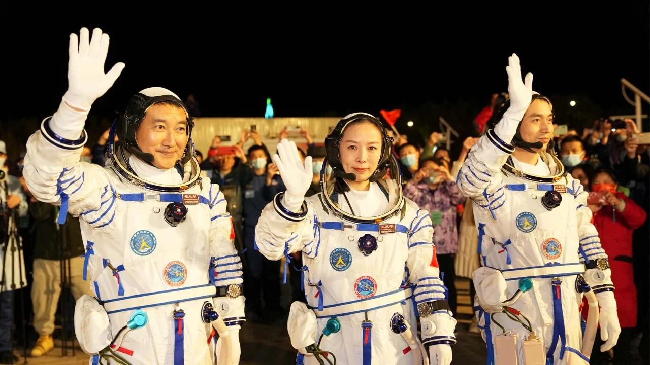 当航天员给钱吗,当宇航员能赚多少钱
