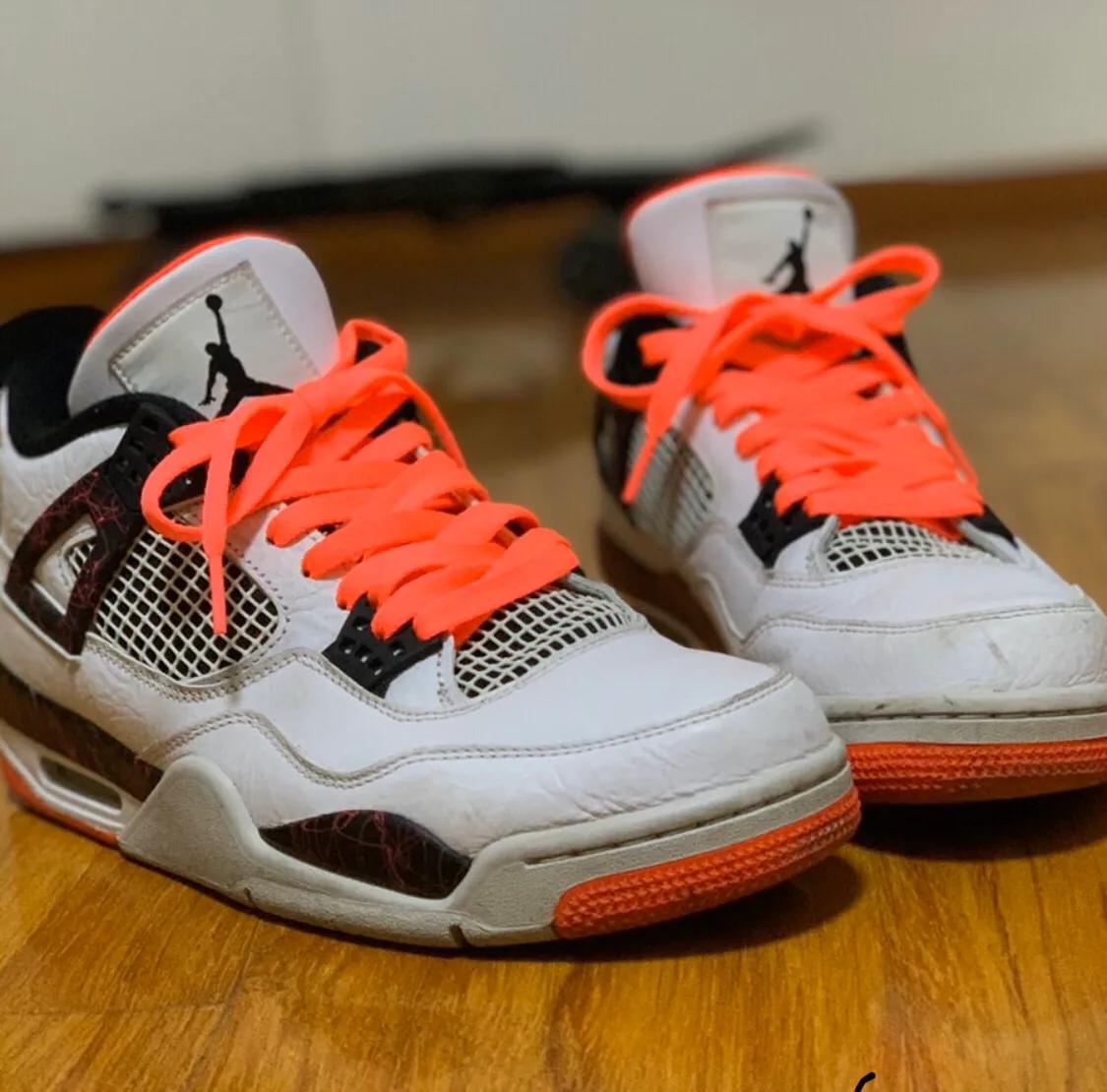aj4热熔岩和aj11,aj4大巴黎和热熔岩哪个好