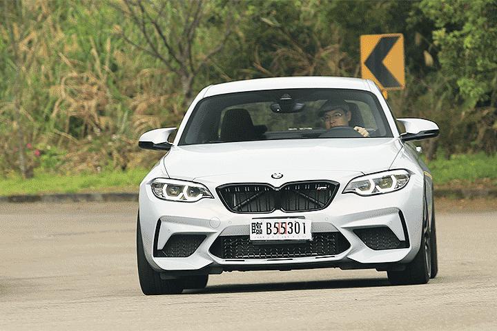 2022款宝马m2c雷霆版,宝马m2标准版与雷霆版区分