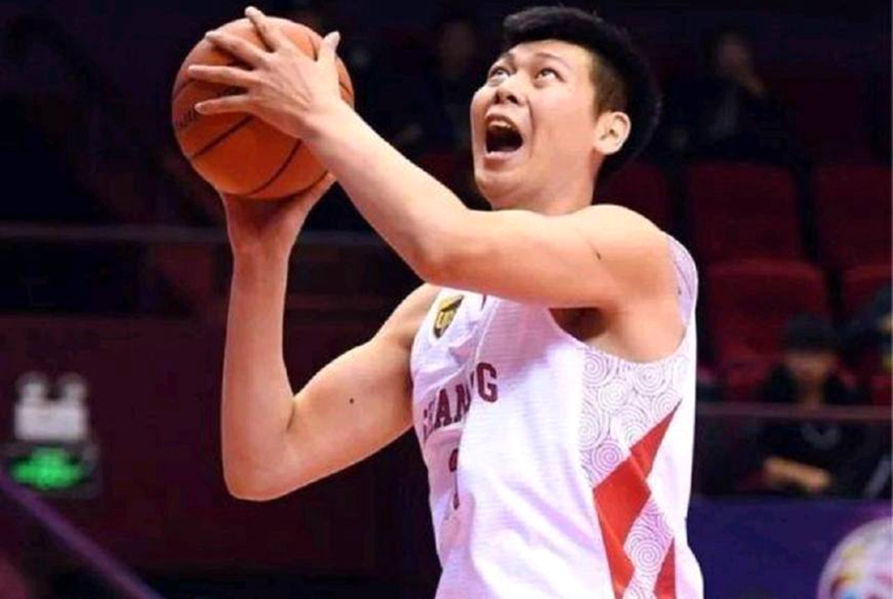 “小姚明”朱荣振，究竟何时才能成为山东及中国篮坛的耀眼新星？