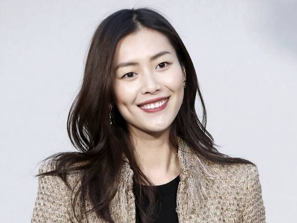 长相惊艳的女人穿搭技巧,显老的人如何穿搭女