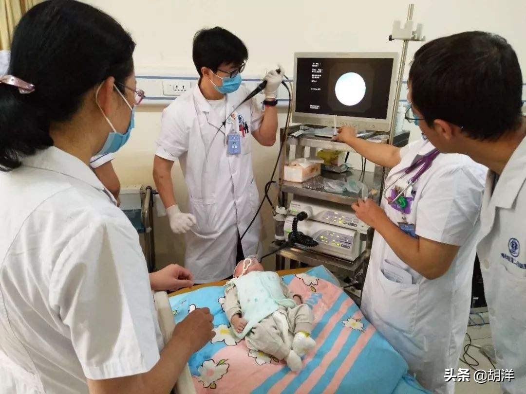 儿童肺炎行气管镜治疗可加速病情好转，查清病原体对症用药效果好