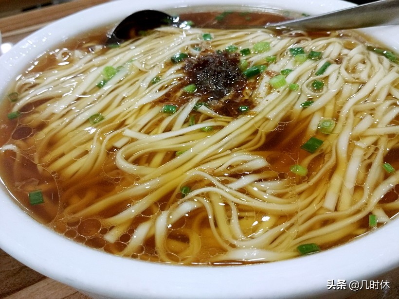 实实在在的阿拉宁波人的地道小饭馆，是带有阿姨的手艺