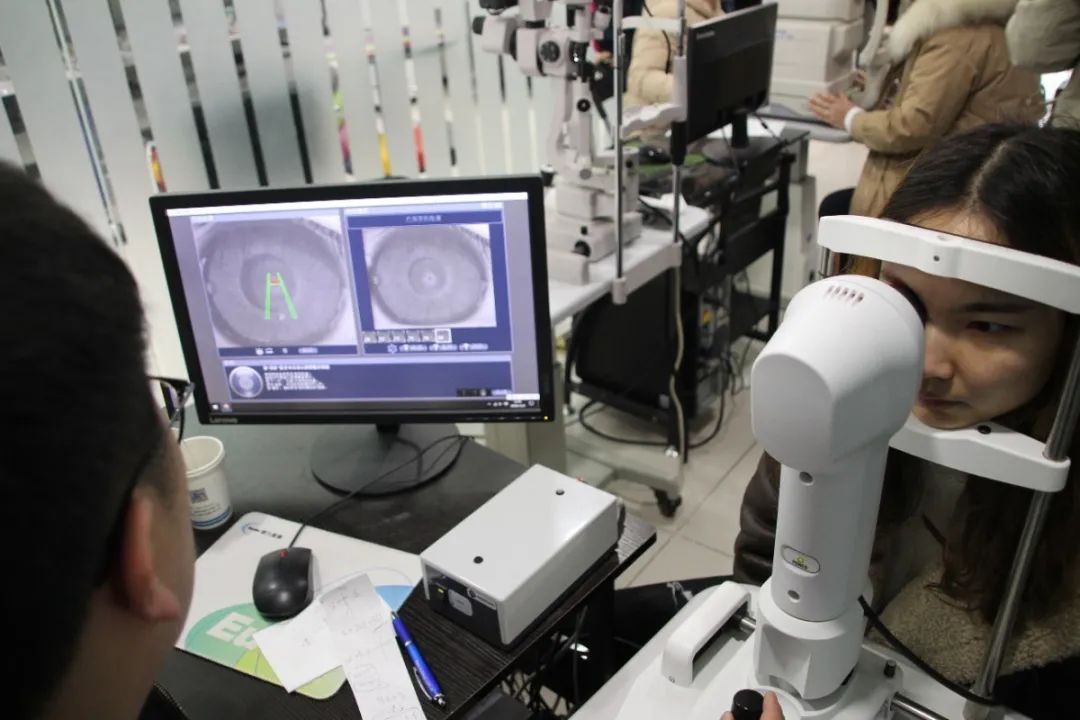 课堂教学+实训验配；欧几里德角膜塑形镜研修初级班顺利结业