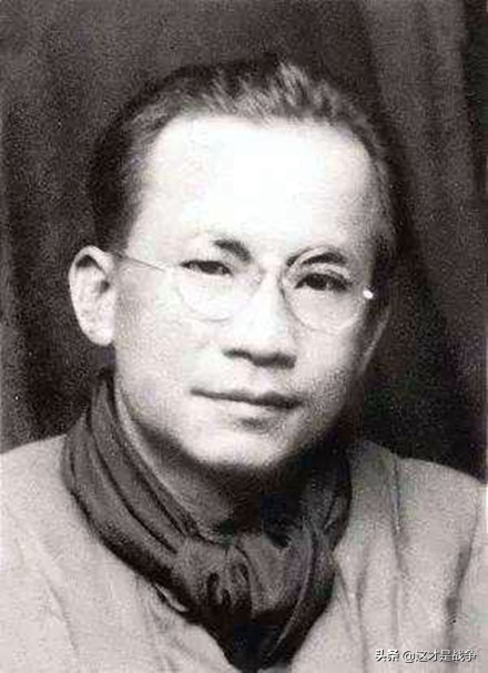 他一回国就破获敌特大案，其来历只有两人知道，一个姓康一个姓李