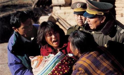 人称飞毛腿，流窜乡里，380女子遭他荼毒，犯罪动机竟是夫妻吵架