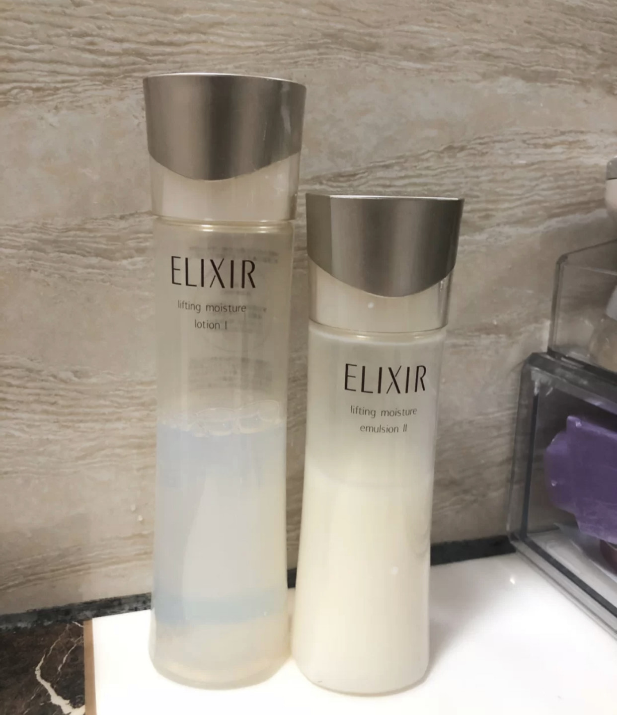 秋冬“油皮”水乳谁是王者？香奈儿买不起，悦木之源成网红们最爱
