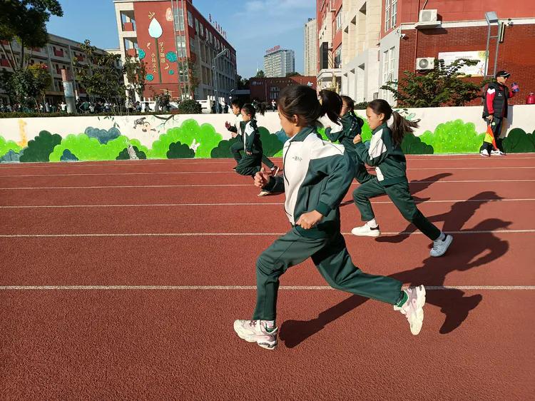 洛一高一附小春季运动会,洛一高体育运动会英才班